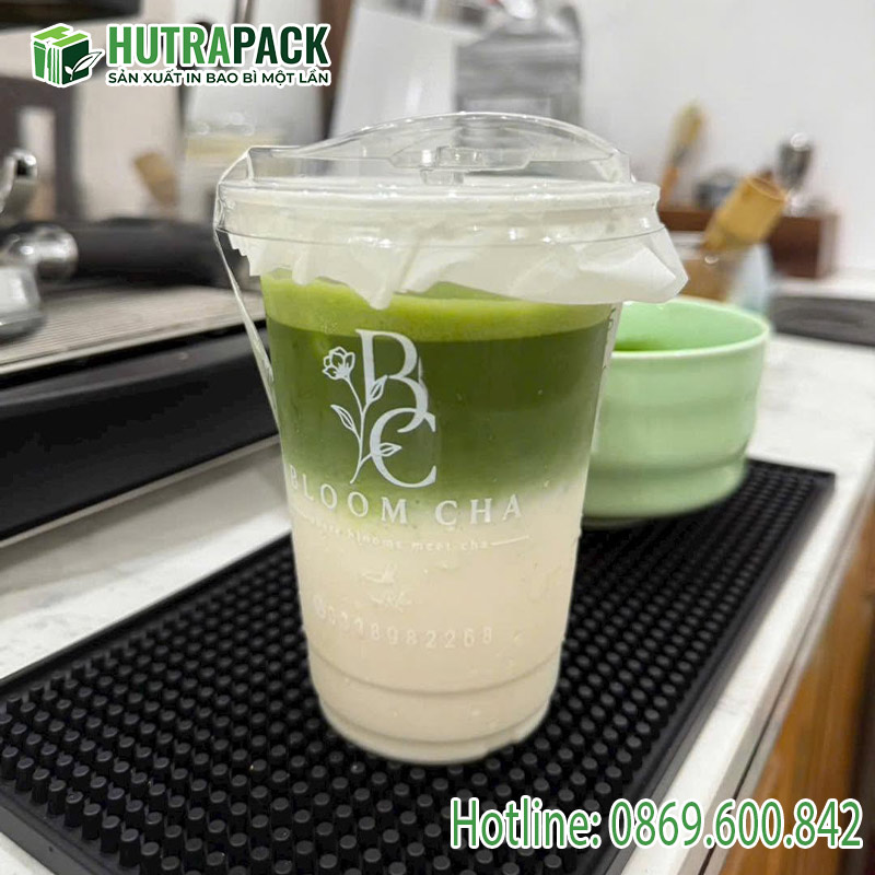 Ly nhựa bán matcha